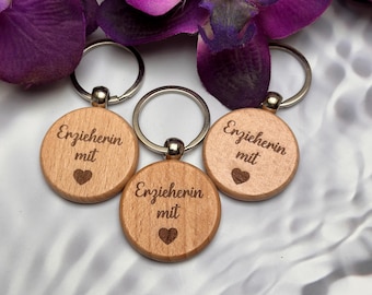 Schlüsselanhänger Erzieherin mit Herz - Geschenk zum Abschied, Personalisierung auf Wunsch