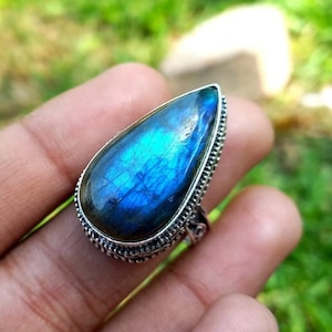 Natural Labradorite Ring, Labradorite 925 Sterling Silver Ring,Handmade Ring, Labradorite Ring,Labradorite Statement Ring, Boho Silver Ring.