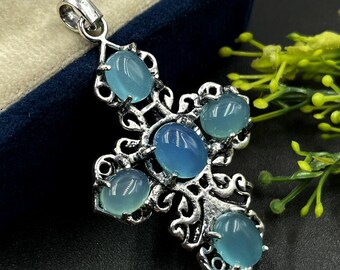 Pendentif Croix En Calcédoine Bleue Naturosphère - Bijou Pierre Naturelle, Neuf Avec étiquettes