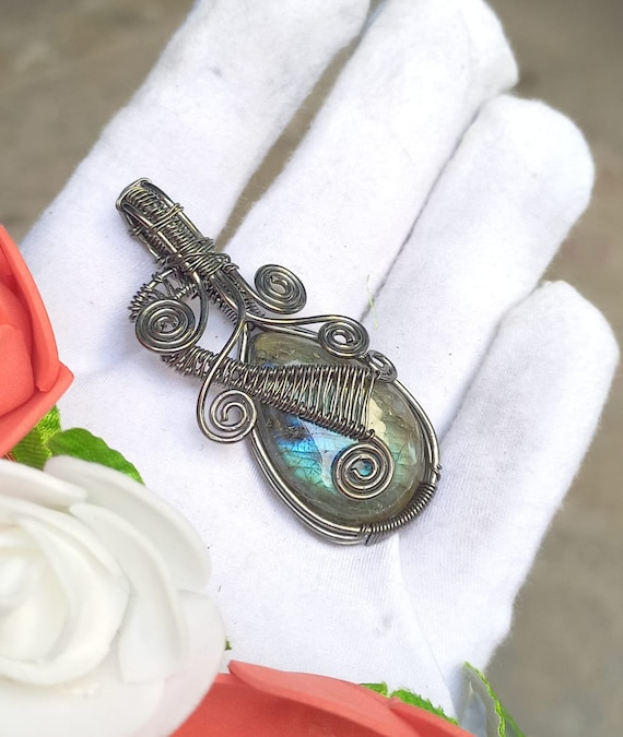 Labradorite Wrapped Pendant 925 Sterling Silver Necklace