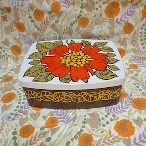 Vintage Ira from Denmark Tin  / Orange Vintage Tin / seventies tin / Vintage orange floral tin / Space Age Tin / Retro Orange / Red tin
