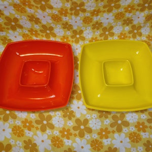 Vintage Orange or Yellow Snack trays / Serving Dishes / Space Age Serving Plates, Distribution Bowls   Retro Orange Plastic Snack Trays