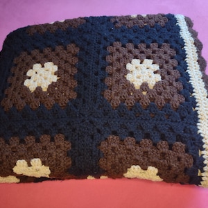 Huge vintage handmade crochet afghan/  afghan  throw /  afghan blanket / crochet blanket / crochet bedspread / seventies blanket / 70s trow