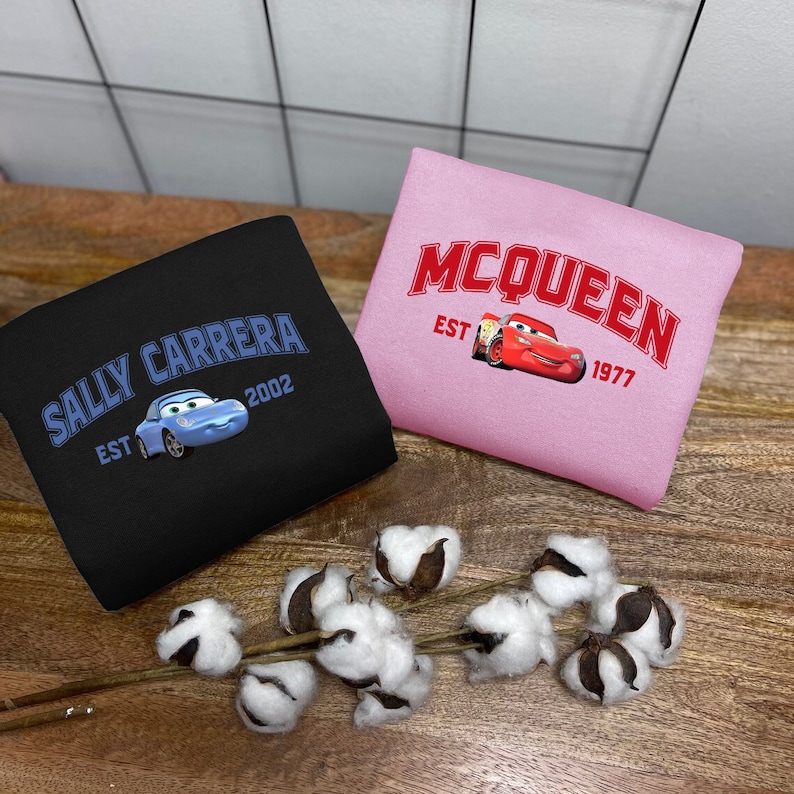 Bluzy z nadrukiem Mcqueen i Sally, samochody Mcqueen x Sally para, modny okrągły dekolt, walentynkowa koszula dla par, walentynkowa koszula PNIS001-002 zdjęcie 4