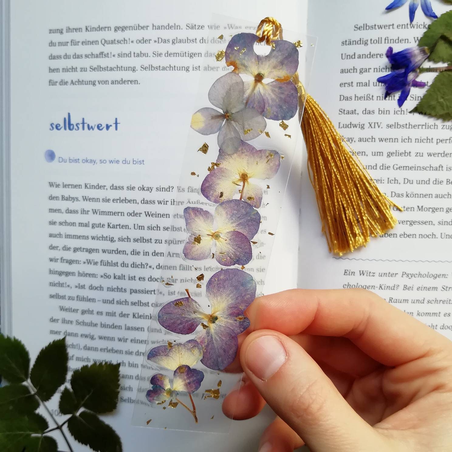 Pink Daisy Dry Flower Bookmark,Handmade Resin Dried Flower Bookmark with  Tassels