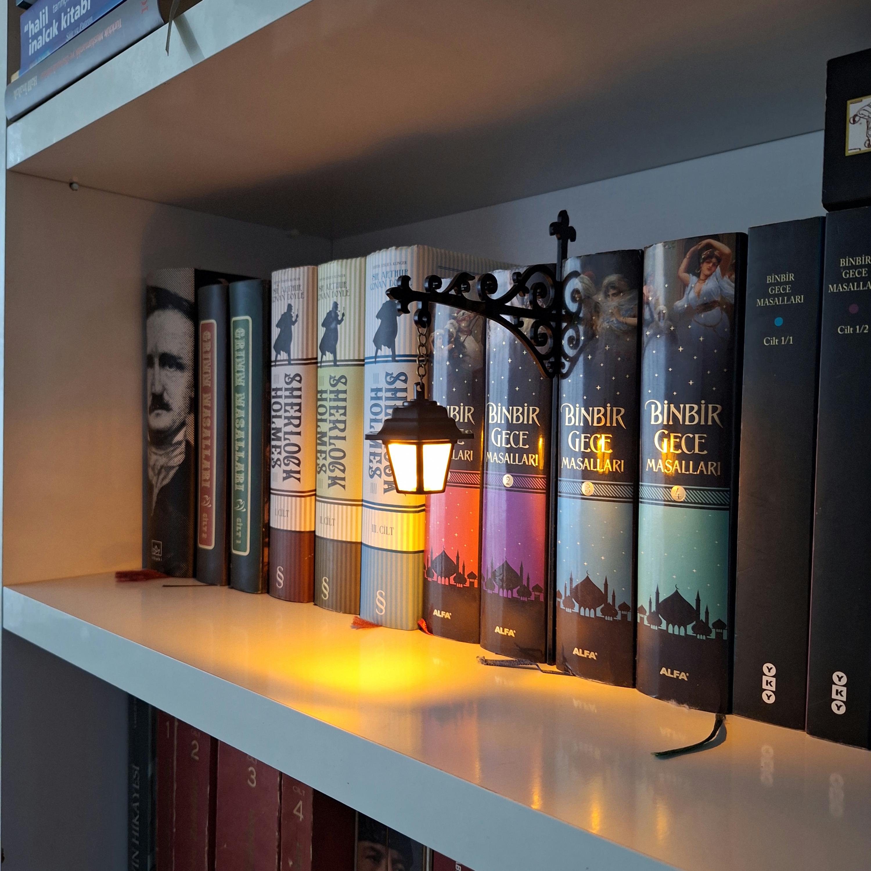 Book Nook Decor