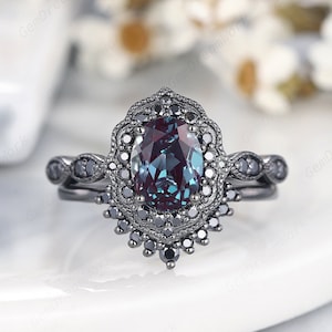 Vintage Black Gold Oval Alexandrite Engagement Ring Set, Unique Alexandrite Black Rhodium Halo Wedding Ring Set, Promise Anniversary Ring