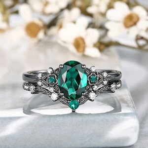 Gothic Oval Shape Emerald and Diamond Engagement Ring Set, Unique Emerald Rhodium Black Wedding Set, Black Promise Ring Gift Bridal Set