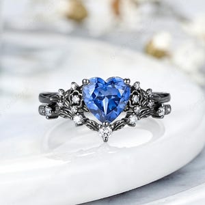 Heart Royal Blue Sapphire Engagement Ring Set Black Gold Leaf Floral Wedding Rings Moissanite Cluster Promise Ring Women Birthstone Ring Set