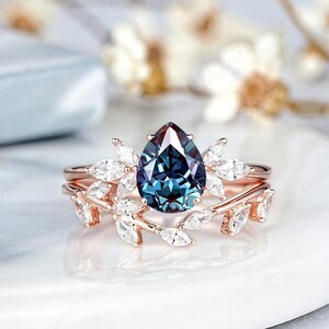 Pear Alexandrite Engagement Ring Set, Solid Gold Color Changing Alexandrite Wedding Promise Rings For Women, Custom Anniversary Ring Gifts
