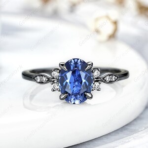Oval Cornflower Blue Sapphire Engagement Ring Black Gold Anniversary Rings For Women Moissanite Cluster Wedding Ring Minimalist Promise Ring