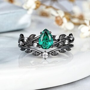 Pear Emerald Leaf Engagement Ring Set, Gothic Black Gold Leaf Nature Inspired Wedding Rings For Women, Custom Moissanite Anniversary Rings
