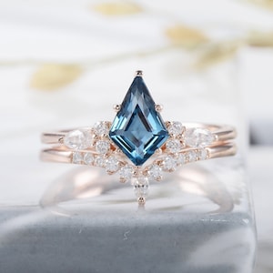 Kite Cut London Blue Topaz Promise Ring Set, Unique Topaz and Diamond Wedding Set Vintage 14K Rose Gold Topaz Engagement Ring Gift for Women