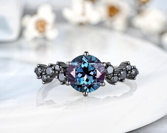 Round Alexandrite Engagement Ring Gothic Black Moissanite Cluster Wedding Ring Black Gold Promise Rings For Women Anniversary Rings Gifts