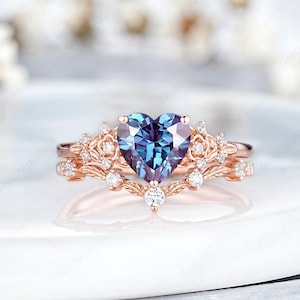 Heart Cut Alexandrite Engagement Rings Set Dainty Leaf Floral Moissanite Wedding Rings For Women Gold Alexandrite Anniversary Rings Gifts