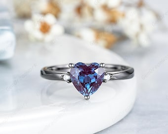 7mm Heart Shaped Alexandrite Wedding Rings Minimalist Three Stone Alexandrite Engagement Ring Gothic Black Gold Anniversary Rings For Women