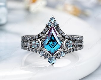 6x9mm Kite Cut Alexandrite Engagement Ring Set 3pcs Alexandrite Sailor Moon Wedding Rings For Women Gothic Black Gold Enhancer Wedding Band
