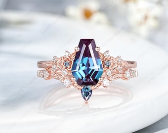 6x9mm Coffin Cut Alexandrite Engagement Ring Set Nature Inspired Leaf Floral Wedding Ring Color Changing Alexandrite Women Anniversary Rings