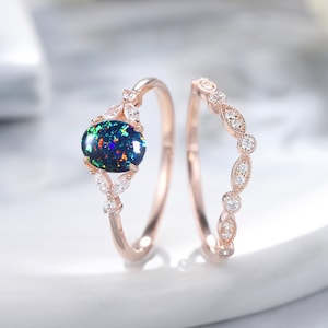 Einzigartige Oval Form Schwarz Opal Verlobungsring Set, Vintage 14K Rose Gold Opal Versprechen Ring, Art Deco gemischt Feueropal Hochzeit Ring Braut Set