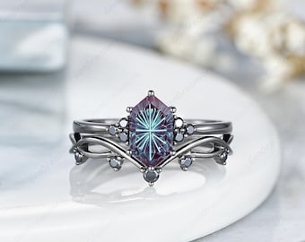 5x9mm Elongated Hexagon Cut Alexandrite Engagement Ring Set Black Moissanite Cluster Wedding Rings Black Gold Gothic June Birthstone Jewelry