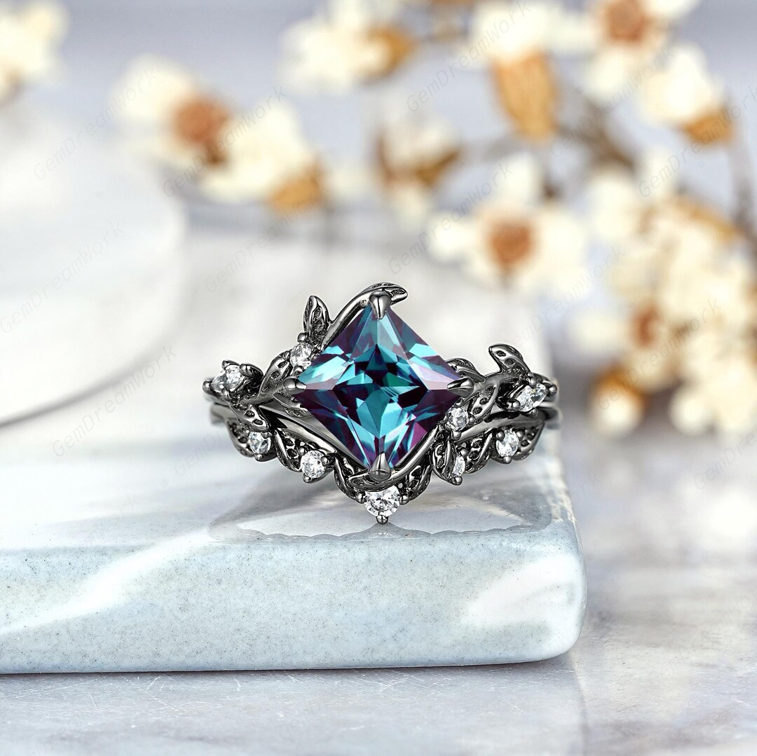 Princess Alexandrite Engagement Ring Set Gothic Black Gold Leaf Princess Alexandrite Engagement Ring Set Gothic Black Gold Leaf