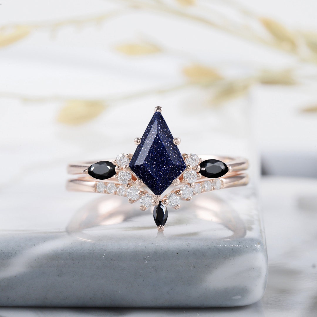 Kite Cut Blue Sandstone Ring Set, Unique Sandstone and Black Spinel ...