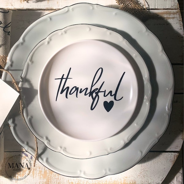 Thankful Vinyl Decal, Thanksgiving Decal , Thankful Decor, Thanksgiving Sticker, Vinyl Decor, Holiday Table Decor