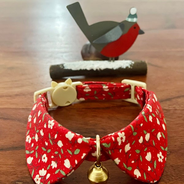 Pet/Cat/Kitten/Dog Collar/Break-Away Clasp / Fabric Collar/ Christmas Present/new red flower/Handmade/ Collar shape