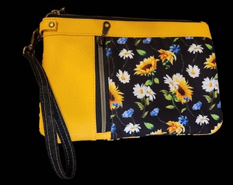 Flowery zippy clutch