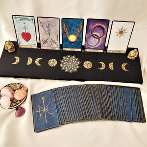 Card holder - tarot & oracles