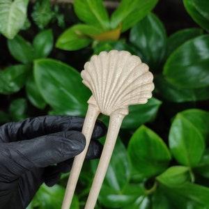 Hand Carved Wood Scallop Shell Hair Pin: Hair Fork | Bun holder stick