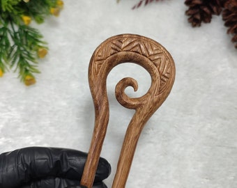 Horquilla espiral de madera de suar hecha a mano: Horquilla tallada / Sujeta moños