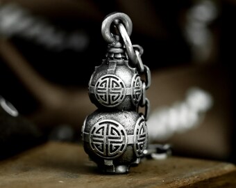 Taoist Gourd Urn Pendant - Silver Screw-Bottom Cremation Locket