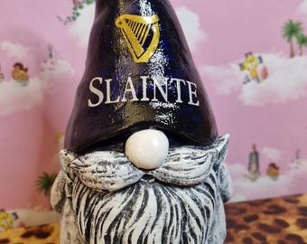 Yeso de piedra/Gonk/adorno/Guinness/Slainte/interiores/regalos para papá/novio/abuelo/jefe/rugby