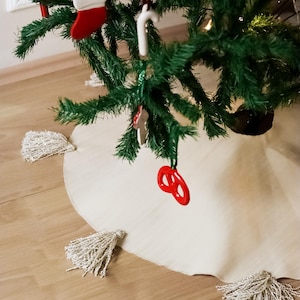 Christmas Tree Skirt, Holiday Tree Base Cover, Festive Decoration for Christmas, Cozy Winter Living Room Decor Mat