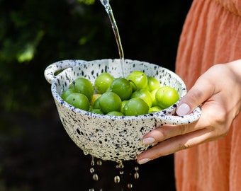 Handmade Ceramic Colander & Strainer, Ceramic Kitchenware, Ceramic Berry Bowl, Fruit bowl, Ceramic Berry basket, FREE Shipping