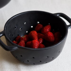 Handmade Ceramic Colander & Strainer, Ceramic Kitchenware, Ceramic Berry Bowl, Fruit bowl, Ceramic Berry basket, FREE Shipping image 4