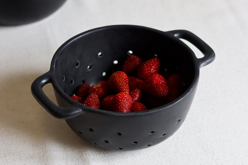 Handmade Ceramic Colander & Strainer, Ceramic Kitchenware, Ceramic Berry Bowl, Fruit bowl, Ceramic Berry basket, FREE Shipping image 4