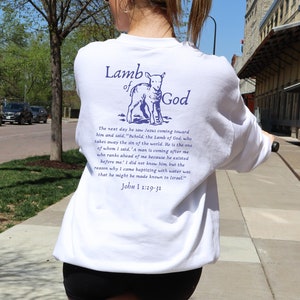 Lamb of God Christian Crewneck - John 1 1:29-31 Sweatshirt - Catholic Gift - Holy Faith Outfit - Modern Church Pullover
