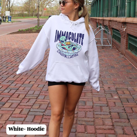 Alien eating pizza hoodie sale