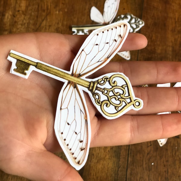 Wings & keys - flying keys - DIY wizard party decorations