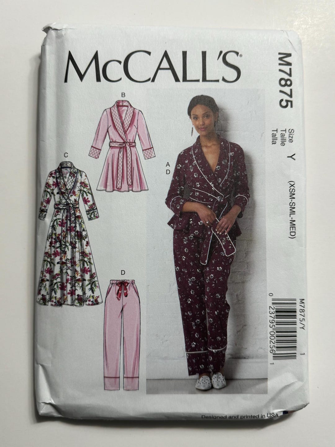 McCalls Naai Patroon 7875 - Nachtkleding, Pyjama En Ochtendjassen Maat Z (LRG-XLG)