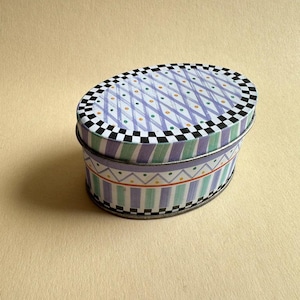 90s Oval Trinket Tin