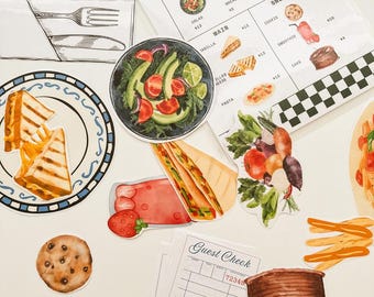 Könnte beinhalten: Eine Tischszene mit einer Speisekarte, einem Teller mit Essen, einem Glas Saft, einem Keks, einer Rechnung und verschiedenen anderen Lebensmitteln. Die Speisekarte listet Gerichte wie Salat, Pasta und Kuchen auf. Die Rechnung trägt die Nummer 72348.