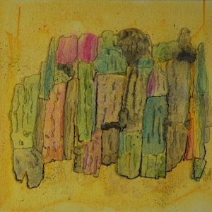 Könnte beinhalten: Abstrakte Aquarellmalerei mit gelbem Hintergrund und einer Vielzahl von Farben, darunter Grün, Rosa und Braun. Das Gemälde besteht aus vielen kleinen Quadraten und Rechtecken, die einen strukturierten Effekt erzeugen.