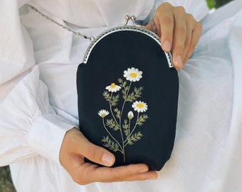 Daisy Embroidered Handmade bag, Black bag, Flower embroidered bag, Unique gift for women, Garden flower gift