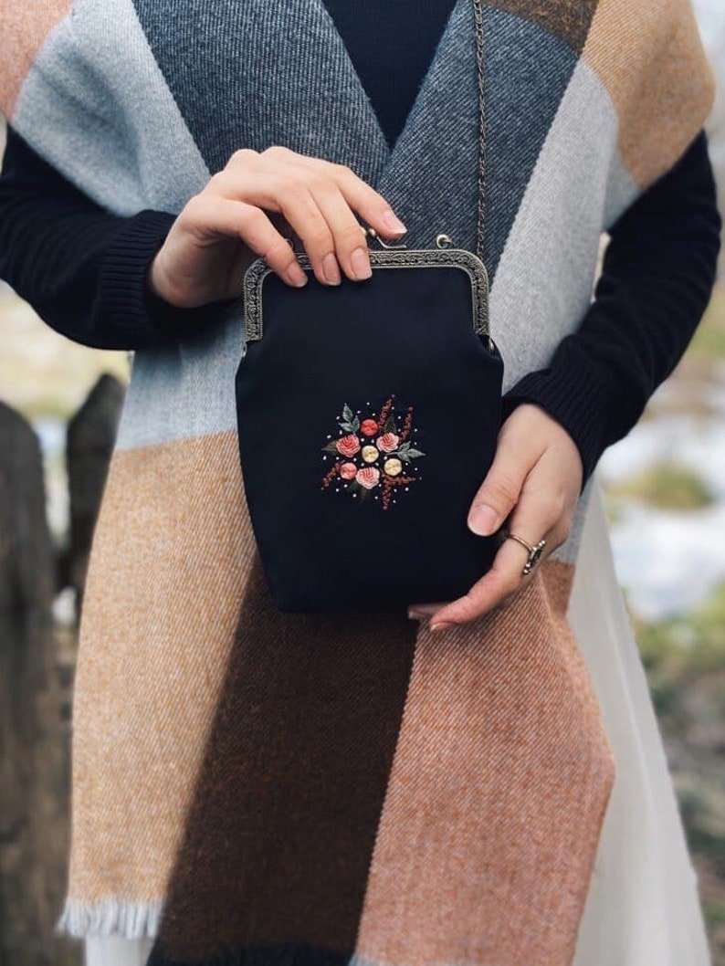 Orange flower embroidered shoulder bag, Gatden flower gift, Unique gift idea, Handmade bag, Gift for her friend, image 1
