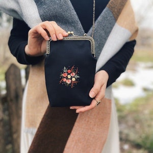 Orange flower embroidered shoulder bag, Gatden flower gift, Unique gift idea, Handmade bag, Gift for her friend, image 2