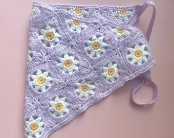 crochet bandana purple with white daisies