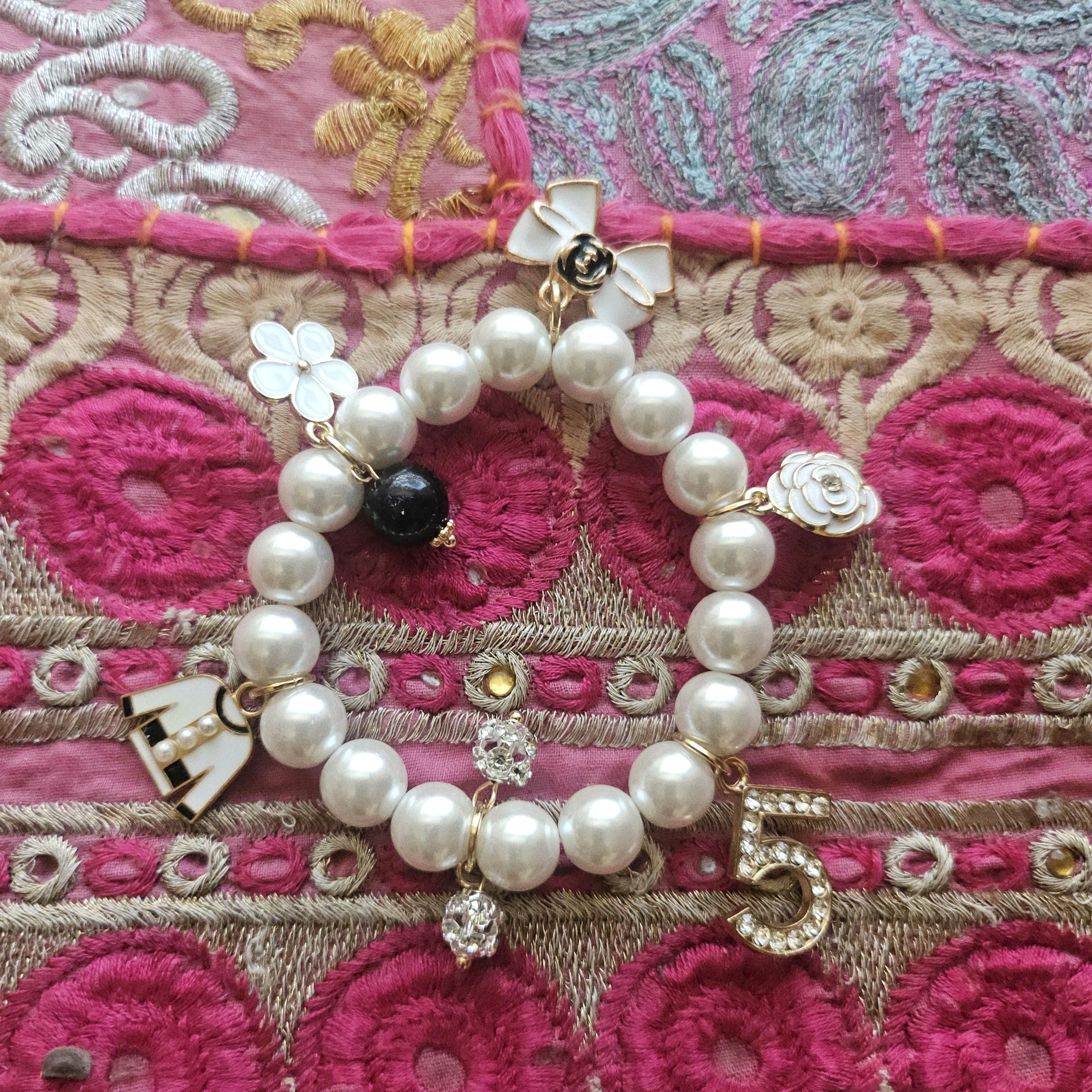 Charm bracelet chanel - Etsy 日本 Charm bracelet chanel - Etsy 日本